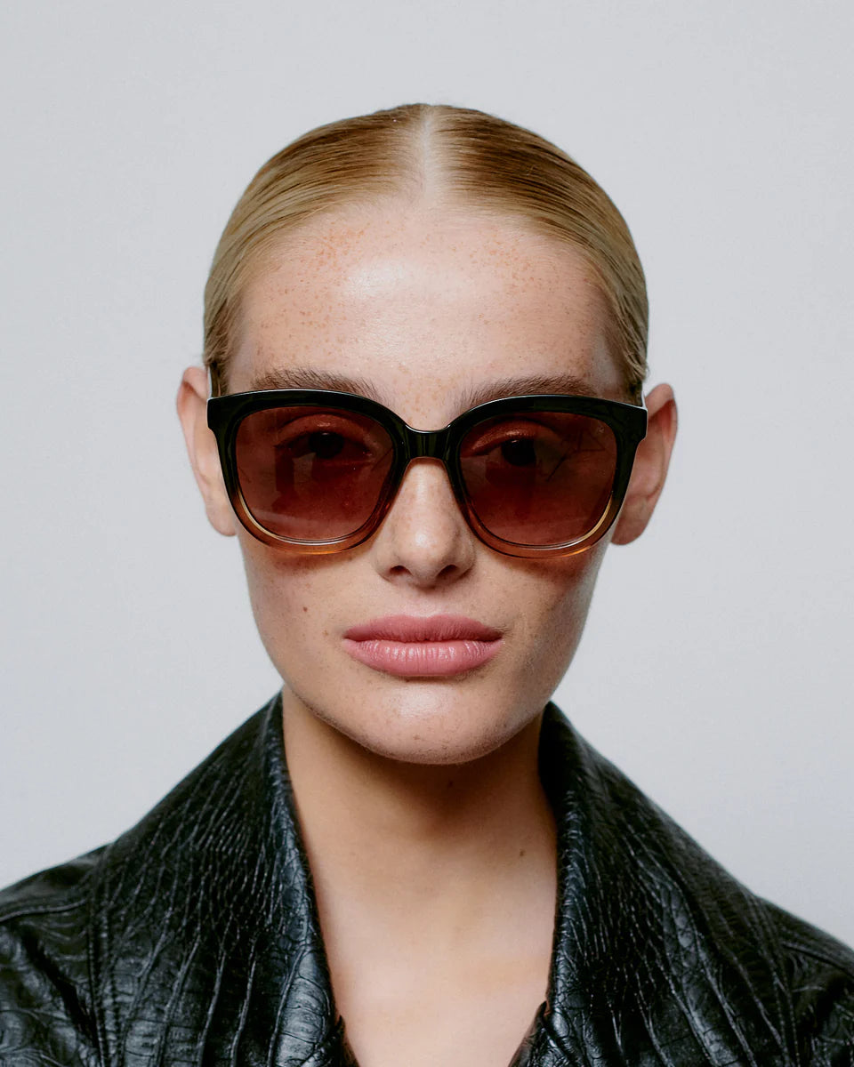 A.KJAERBEDE II BILLY BLACK/BROWN TRANSPARENT