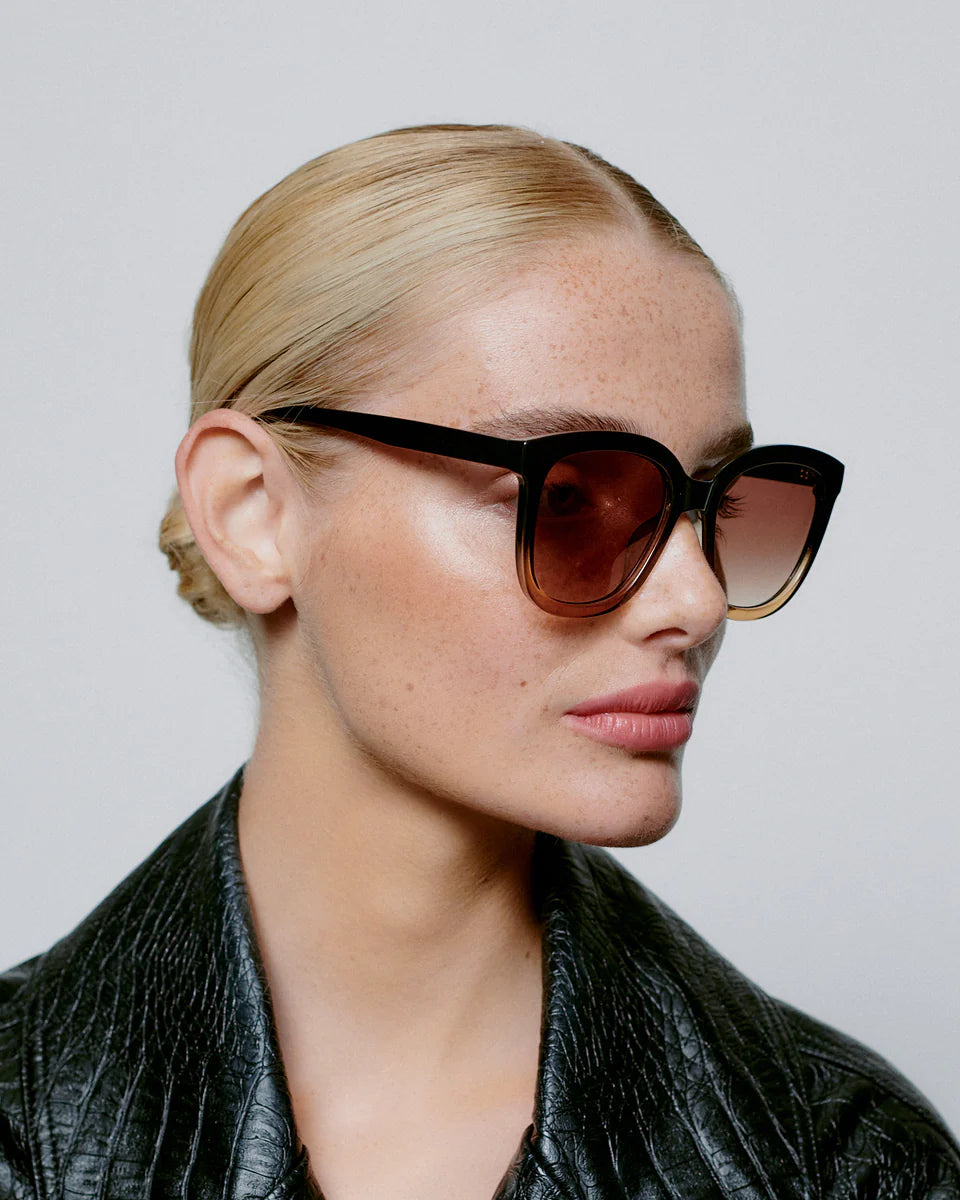 A.KJAERBEDE II BILLY BLACK/BROWN TRANSPARENT