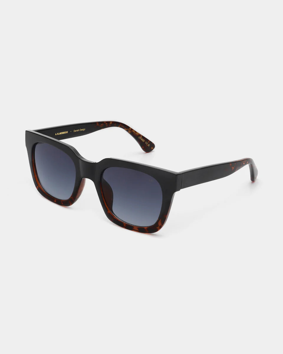 A.KJAERBEDE II NANCY BLACK DEMI TORTOISE