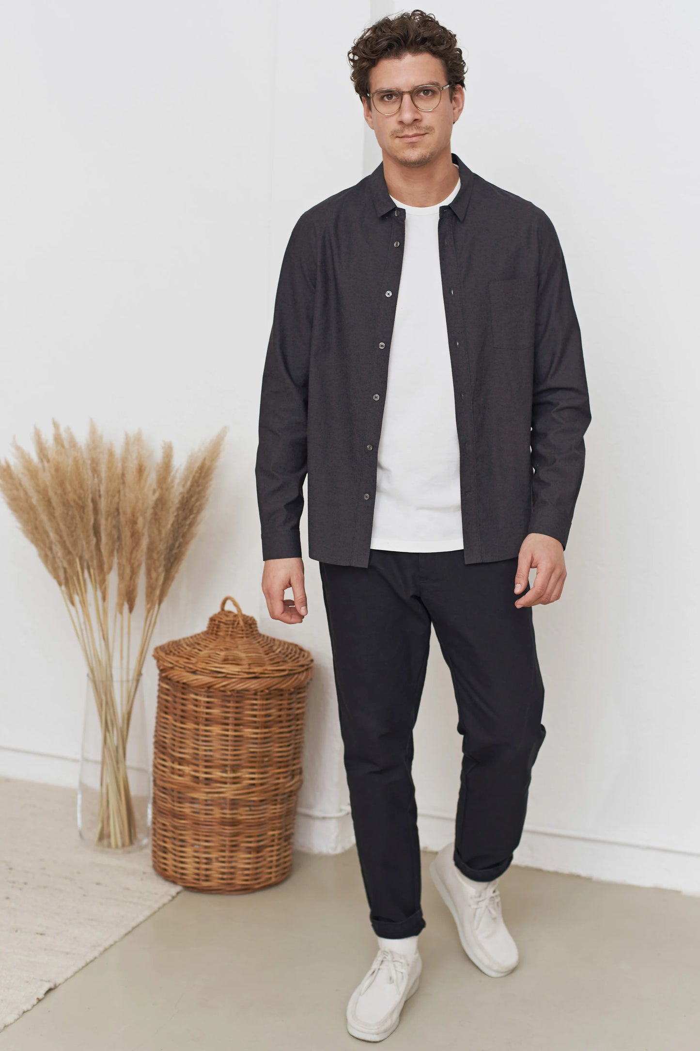 ABOUT COMPANIONS || SIMON SHIRT BLACK
