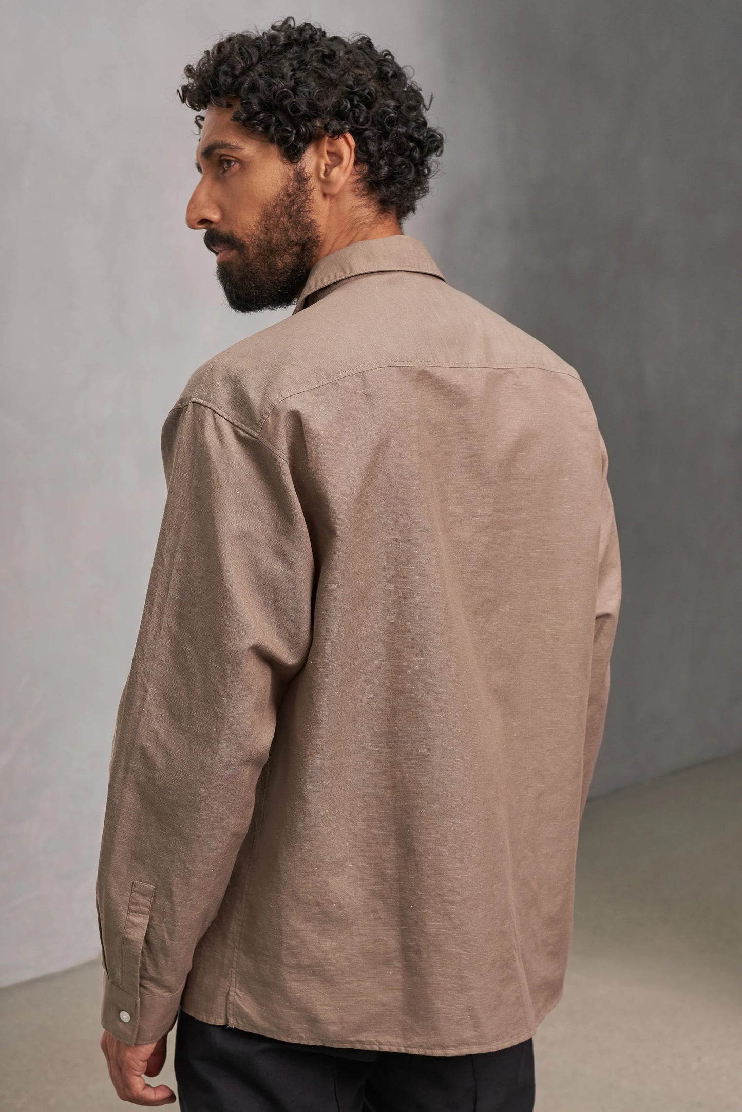ABOUT COMPANIONS || DARIO SHIRT LINEN WALNUT