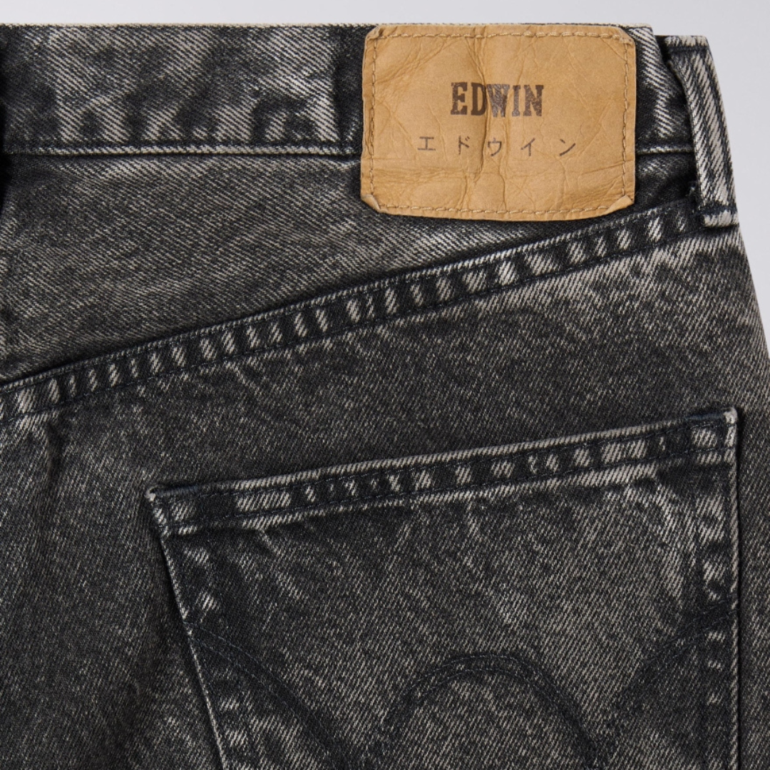 EDWIN || REGULAR STRAIGHT BLACK MID DARK USED
