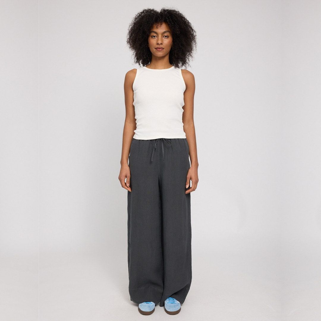 MAZINE || WOMANS BASIC TANKTOP OFF WHITE