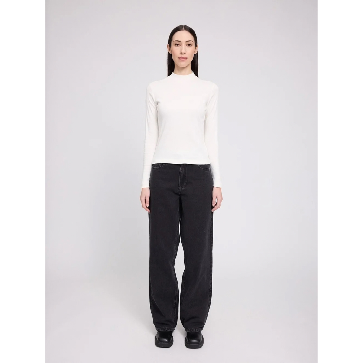 MAZINE || WOMEN BASIC TURTLENECK LONGSLEEVE OFFWHITE