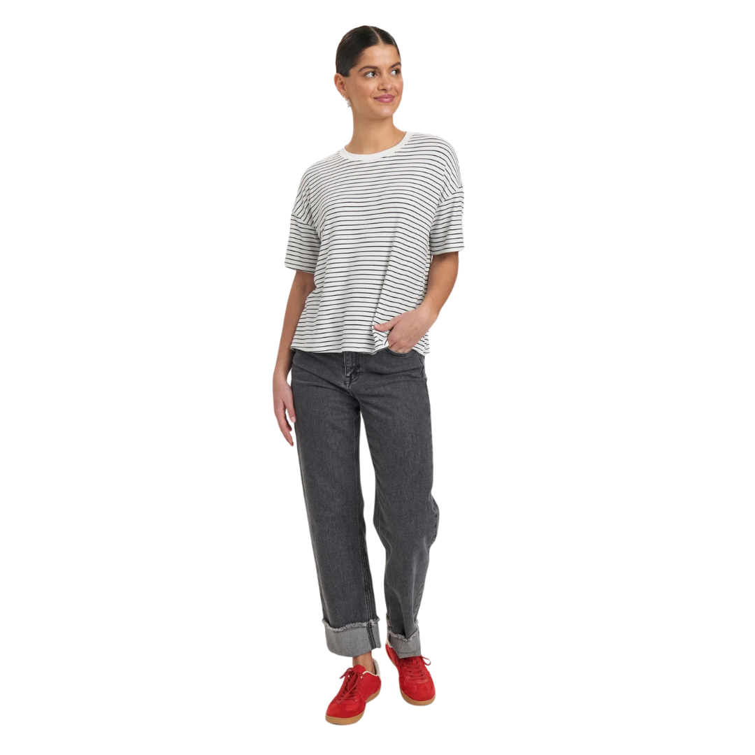 NÜMPH || NUBRIERY T-SHIRT Cloud Dancer