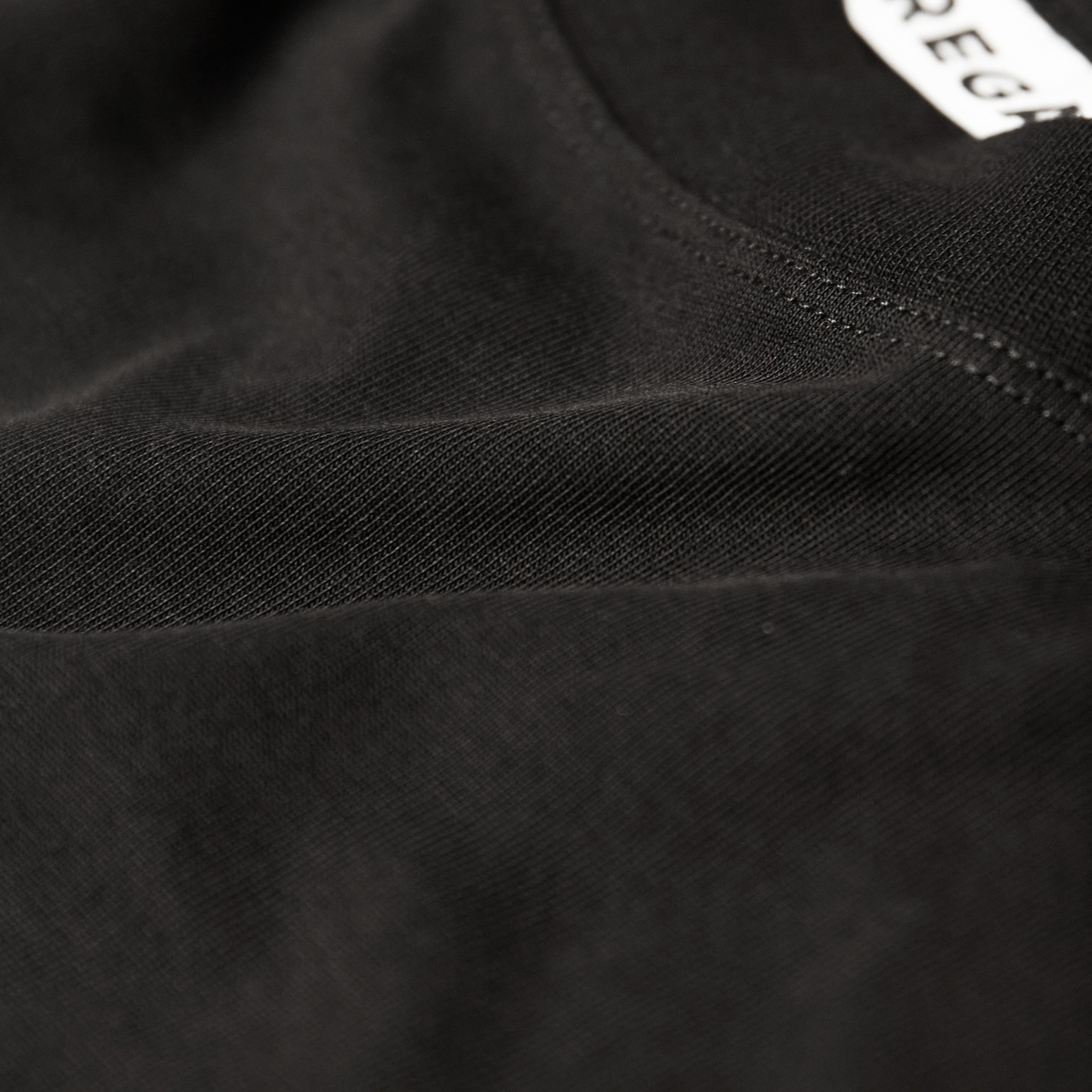 REGARDS || RELAXED TEE BLANK BLACK