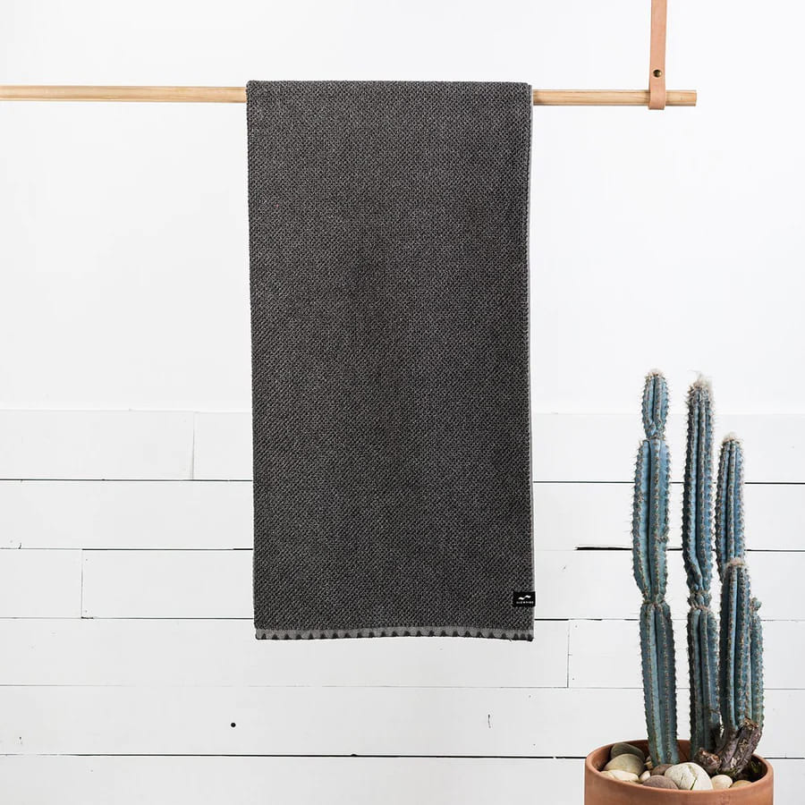 SLOWTIDE || LUXE BATH TOWEL