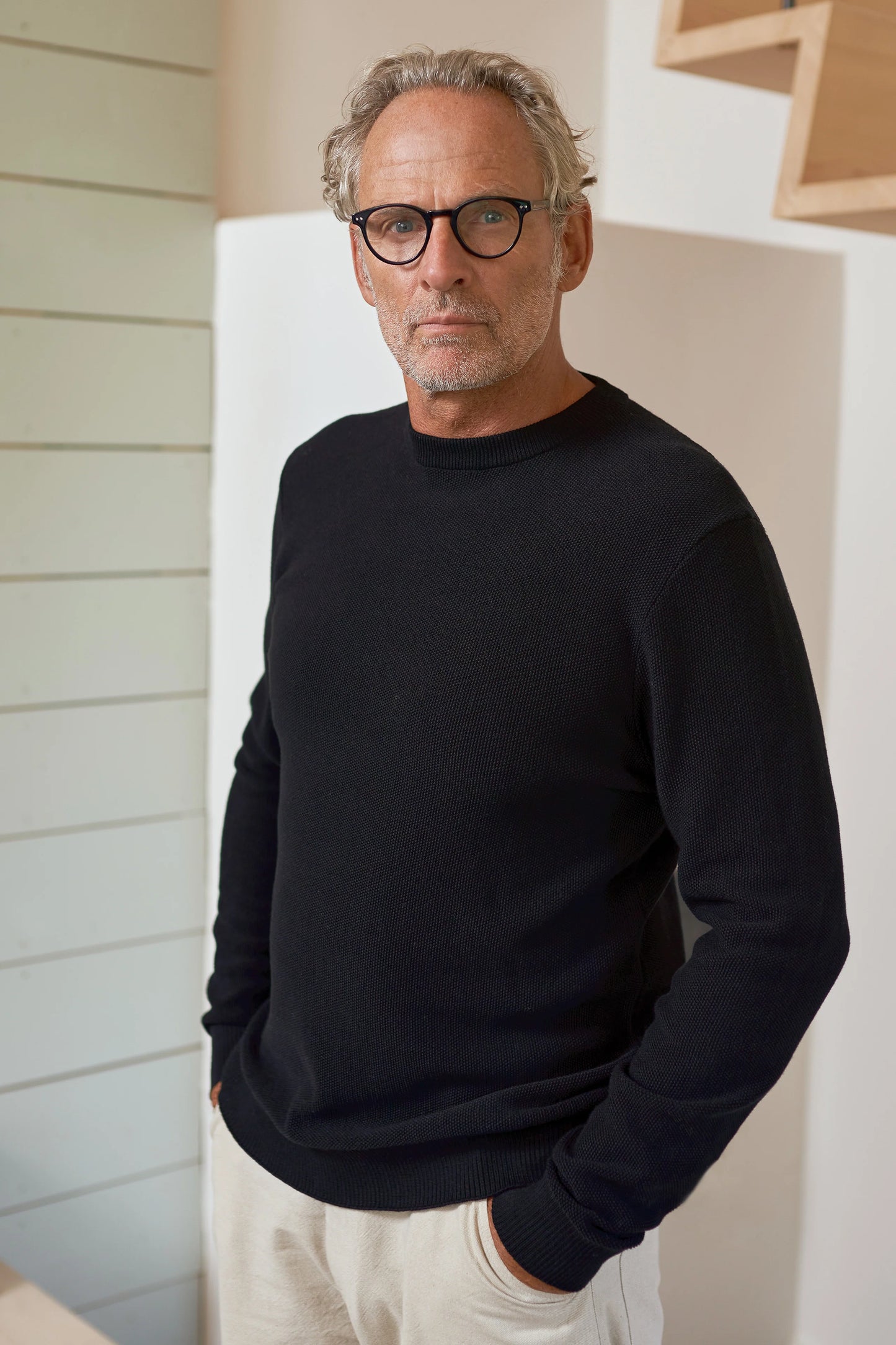 ABOUT COMPANIONS || MORTEM JUMPER BLACK