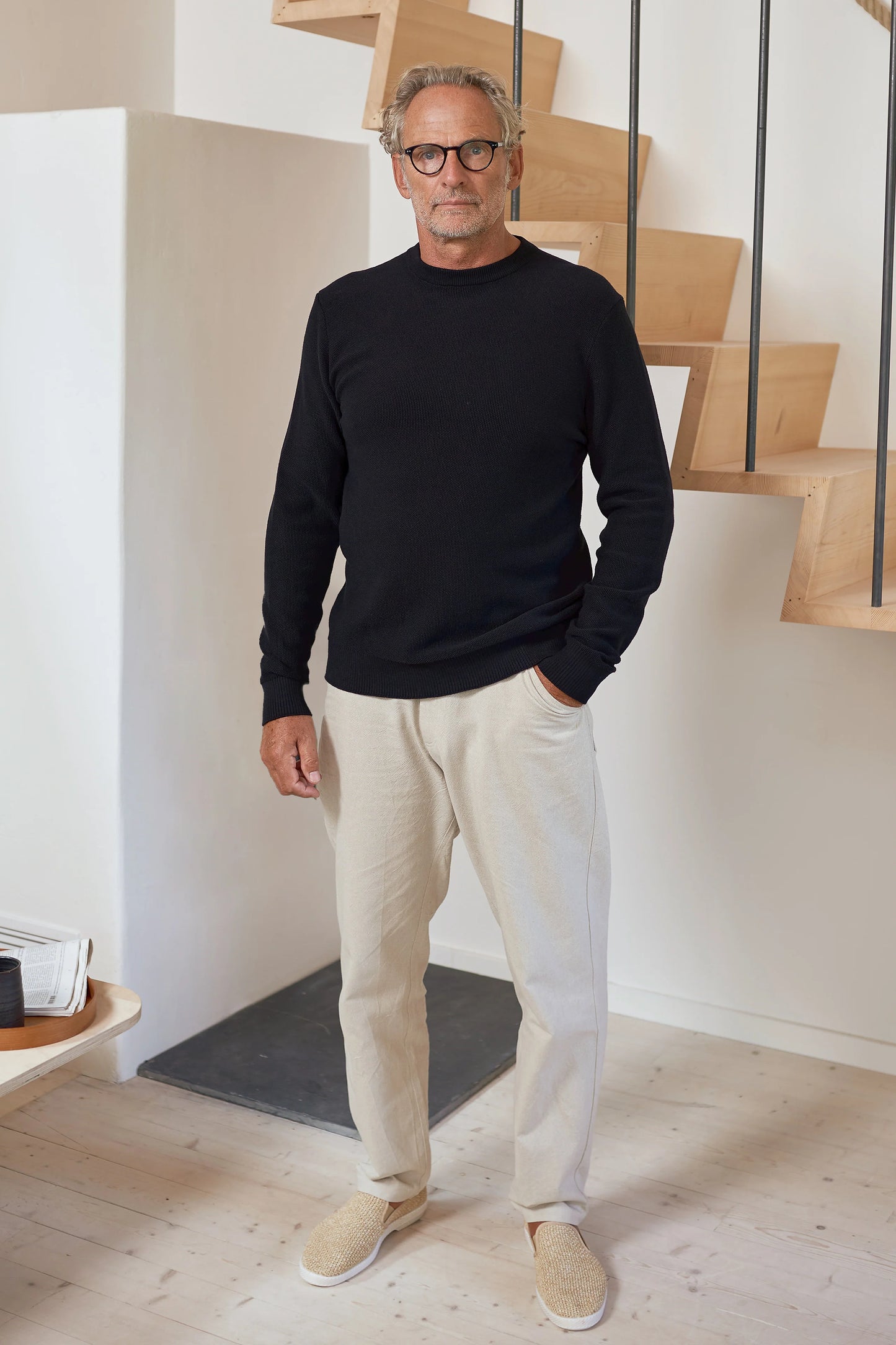 ABOUT COMPANIONS || MORTEM JUMPER BLACK