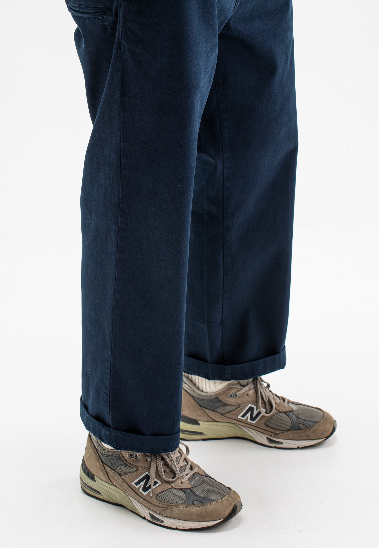 BUTCHER OF BLUE || PHILIP LOOSE CHINO ALASKA BLUE
