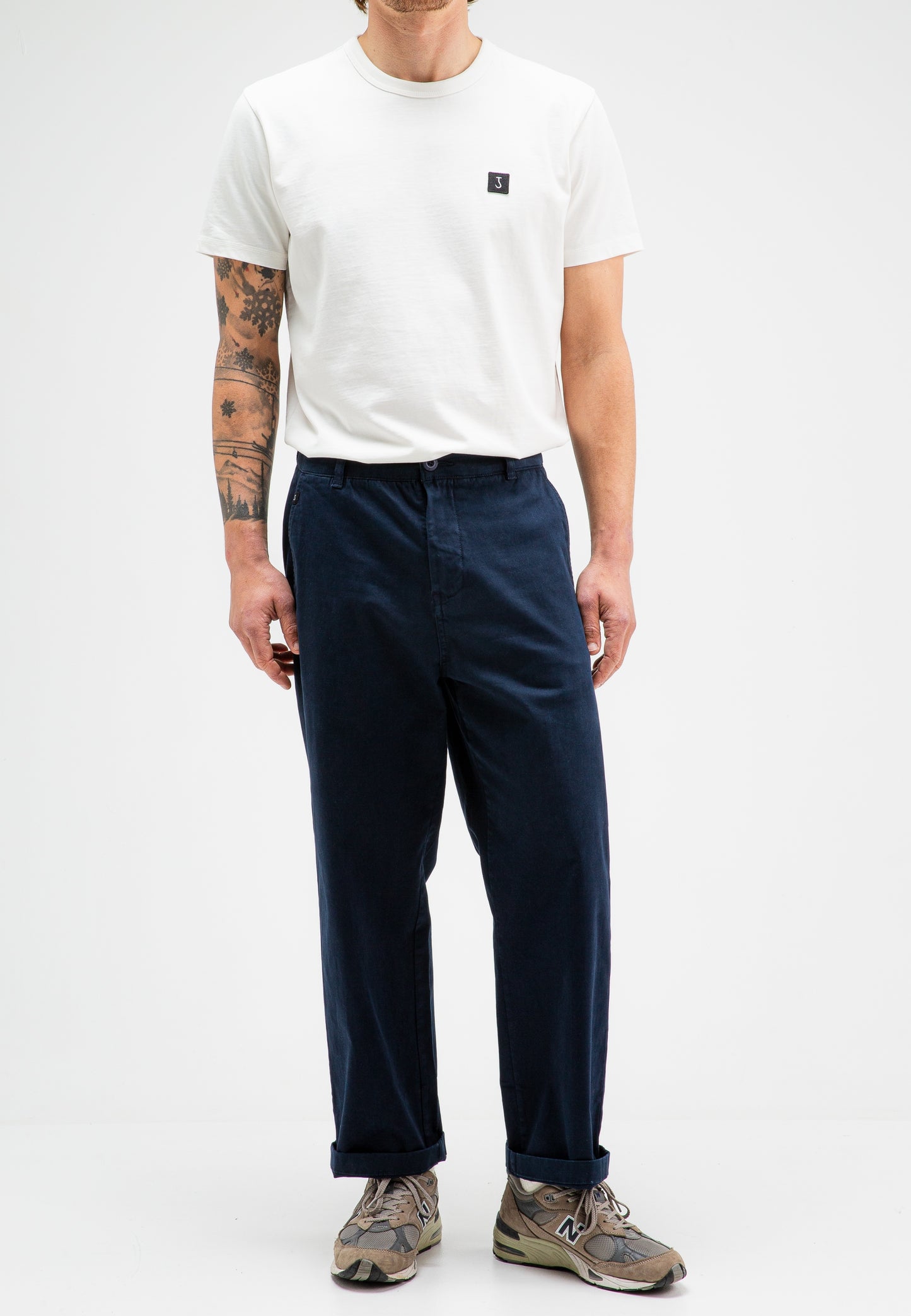 BUTCHER OF BLUE || PHILIP LOOSE CHINO ALASKA BLUE