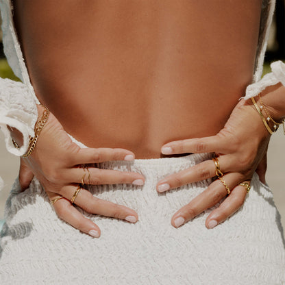 LUAMAYA || SLIM WAVE RING GOLD