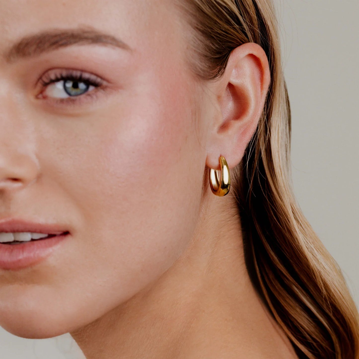 LUAMAYA || SEEKER HOOPS SMALL GOLD