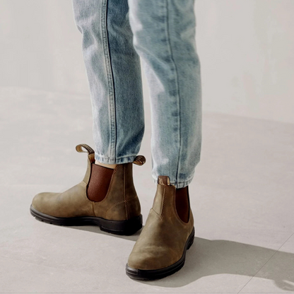 BLUNDSTONE || 585 RUSTIC BROWN