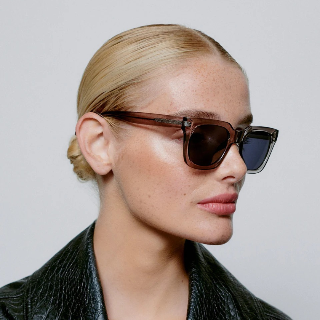 A.KJAERBEDE II  NANCY GREY TRANSPARENT