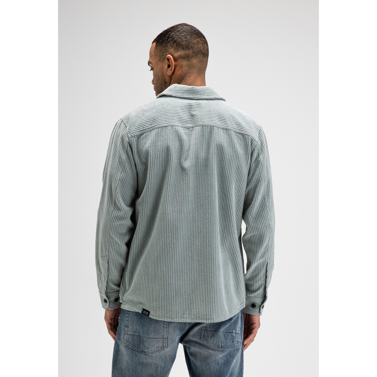 BUTCHER OF BLUE || MEN COLBY CORD OVERSHIRT CELESTE GREEN