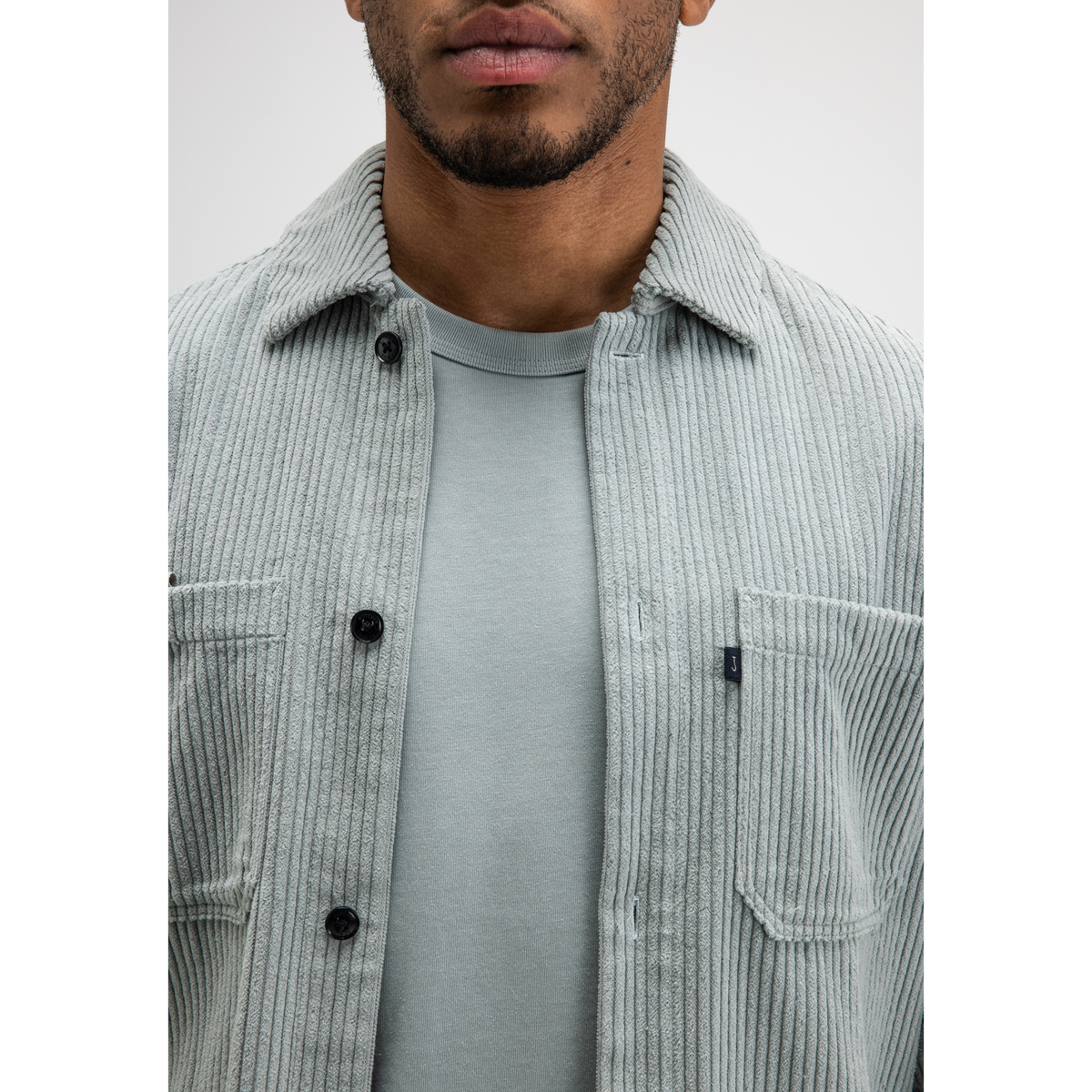 BUTCHER OF BLUE || MEN COLBY CORD OVERSHIRT CELESTE GREEN