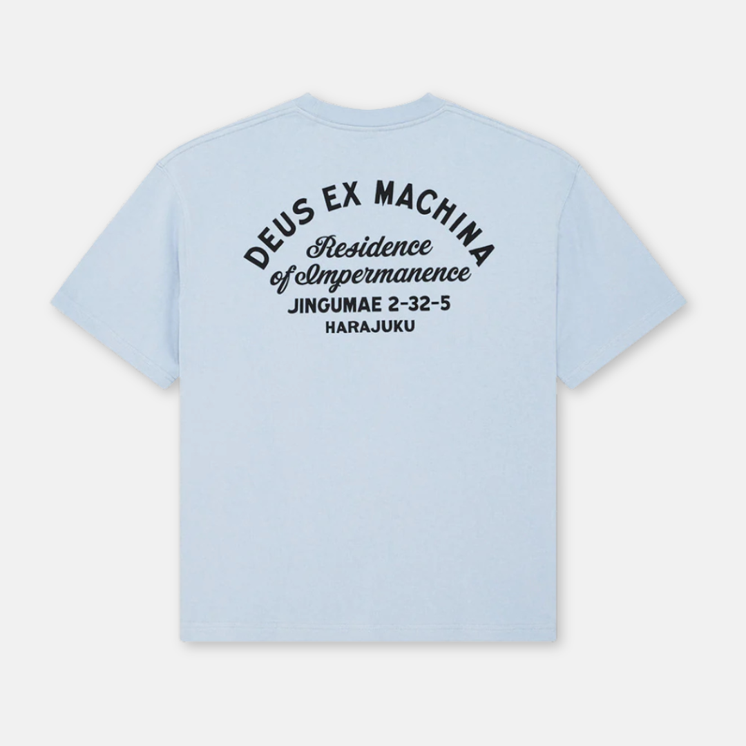 DEUS EX MACHINA || HARAJUKU SIGN TEE CERULEAN BLUE