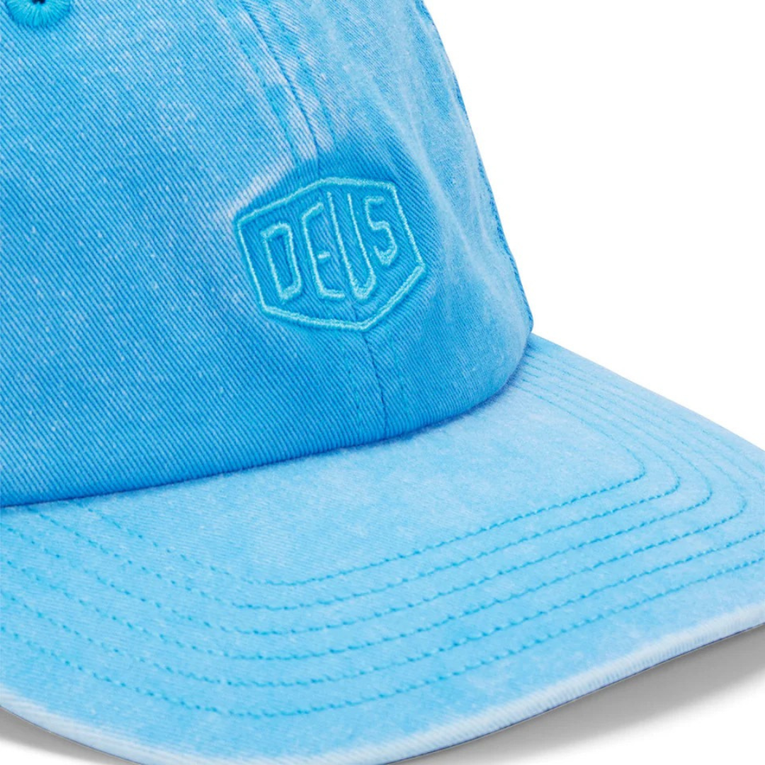 DEUS EX MACHINA || SHIELD GARMENT DYED DAD CAP BONNIE BLUE