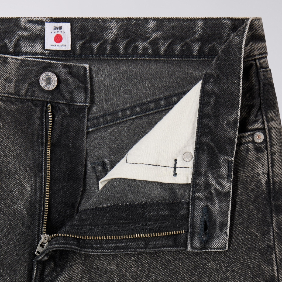 EDWIN || REGULAR STRAIGHT BLACK MID DARK USED