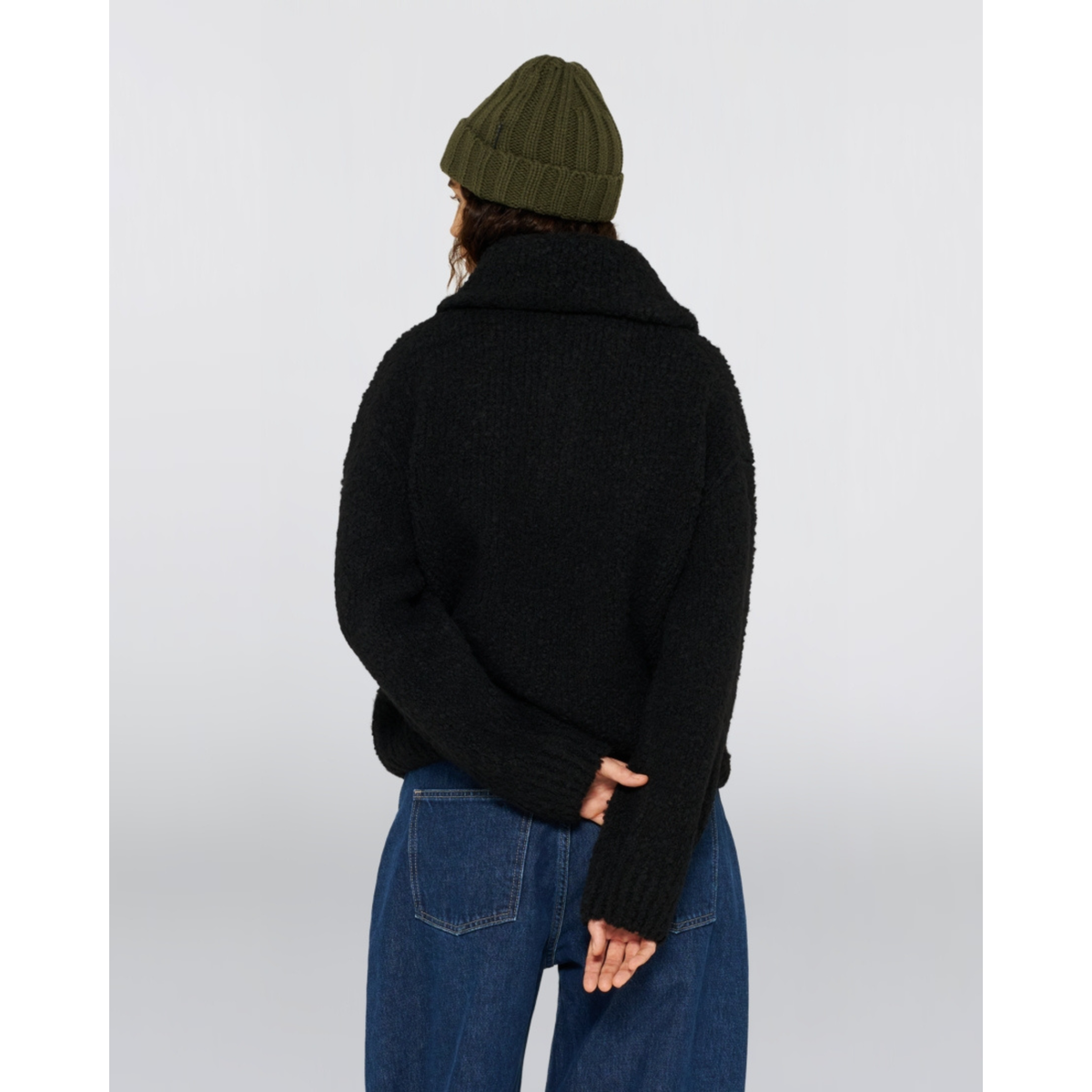 EDWIN || W' NEVA SWEATER BLACK GARMENT WASHED