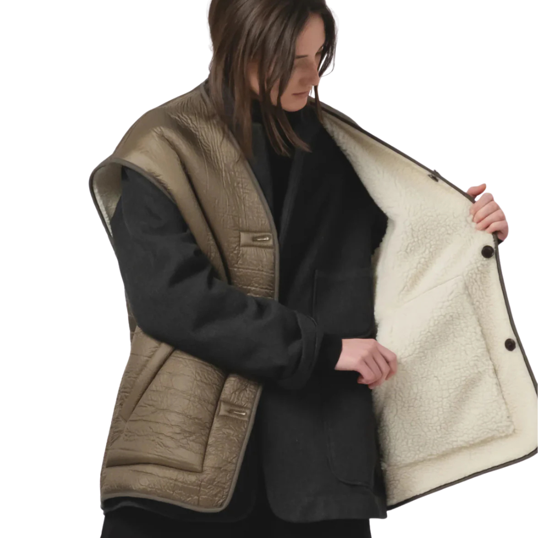 GIRLS OF DUST || RIDGE VEST Fossil Green/Off White