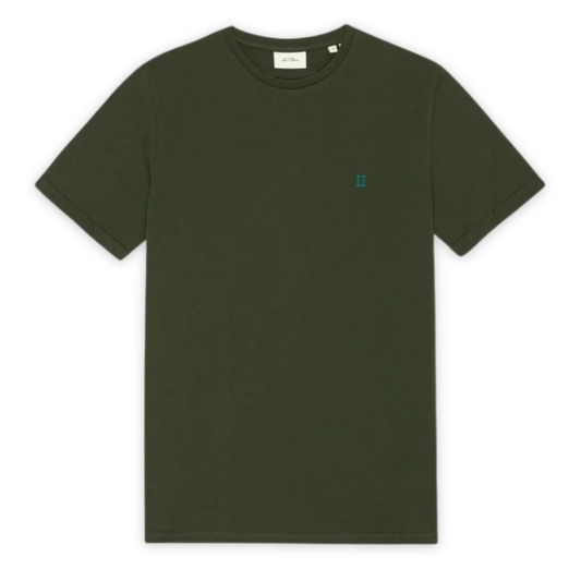 LES DEUX || CORE SEASONAL T-SHIRT ROSIN GREEN