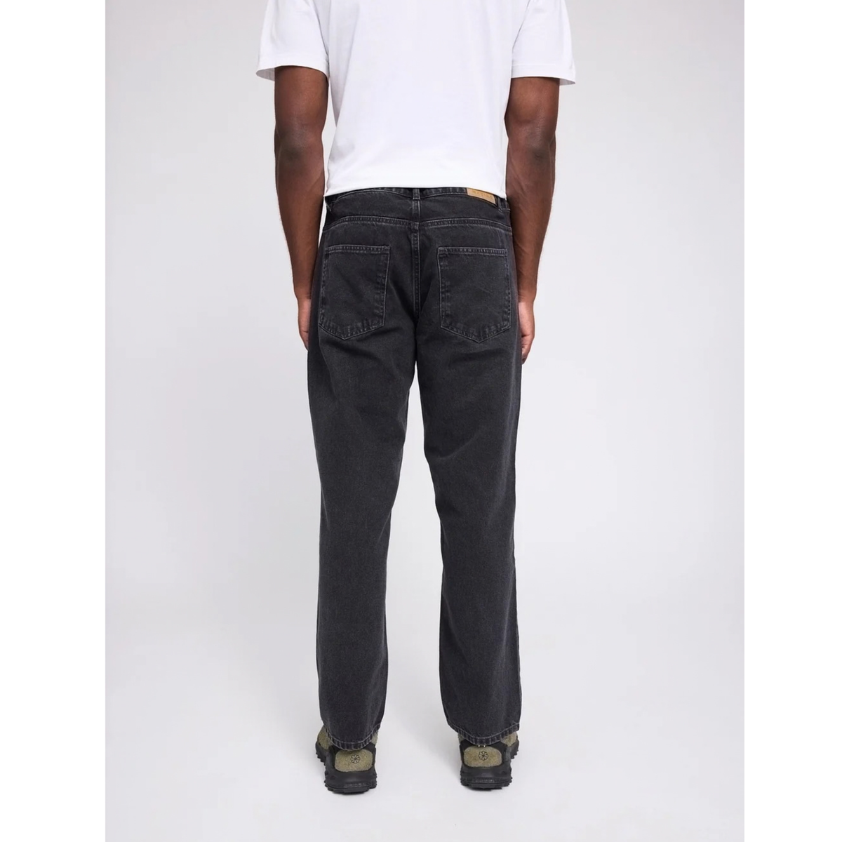 MAZINE || MEN DENIM PANTS DARK GREY