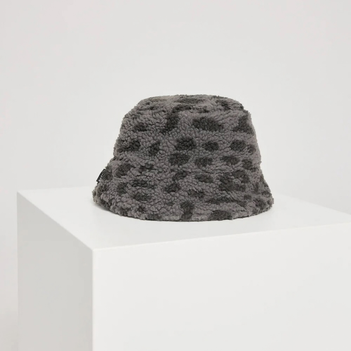 MAZINE || TEDDY FLEECE BUCKET HAT GREY/PRINTED