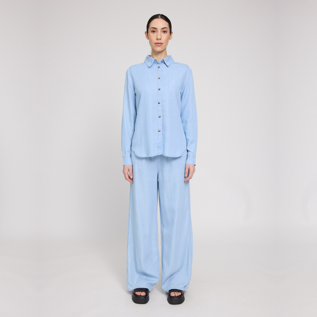 MAZINE || WOMANS TENCEL SHIRT LIGHT BLUE WASH