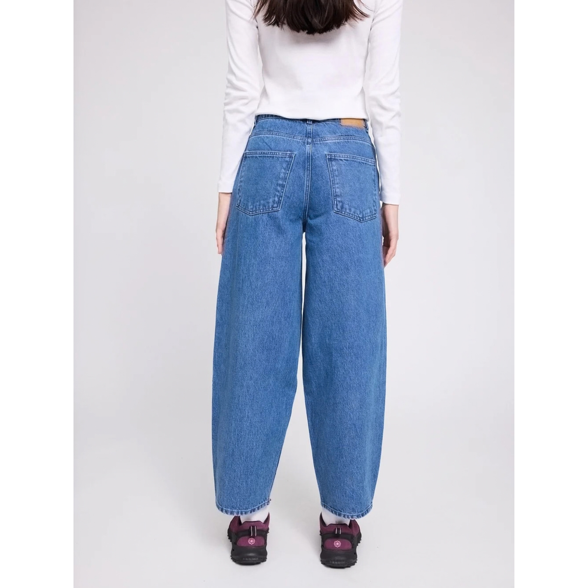 MAZINE || WOMEN BARREL LEG DENIM PANTS MID BLUE
