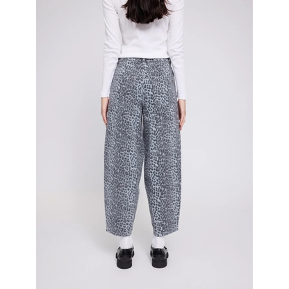 MAZINE || WOMEN PRINTED BARREL LEG DENIM PANTS