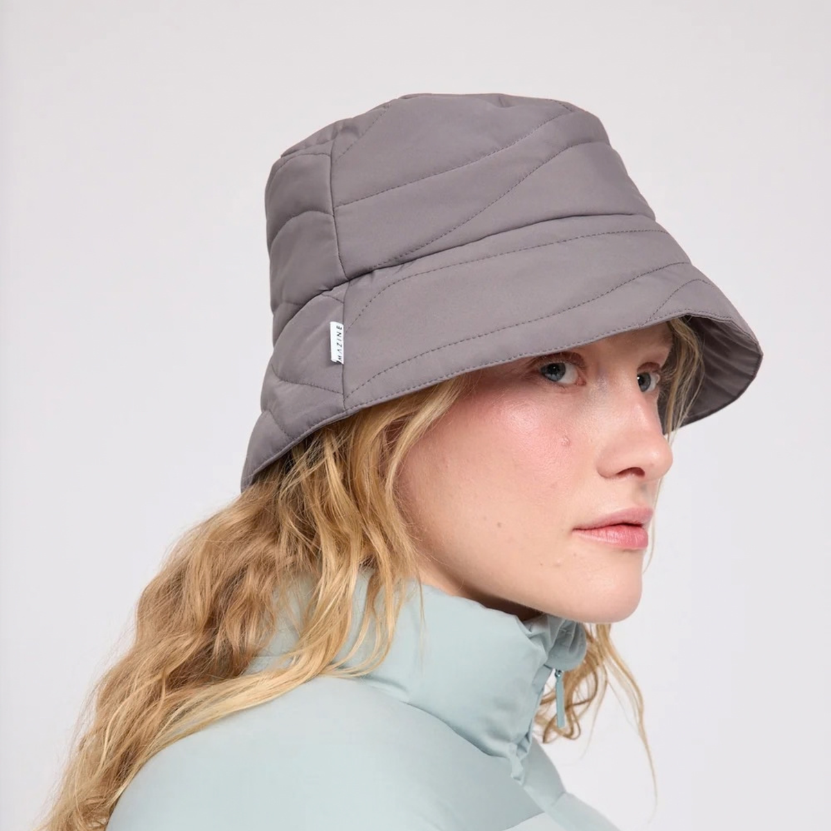 MAZINE || WOMEN WAVES QUILT PADDED BUCKET HAT WARM MUD