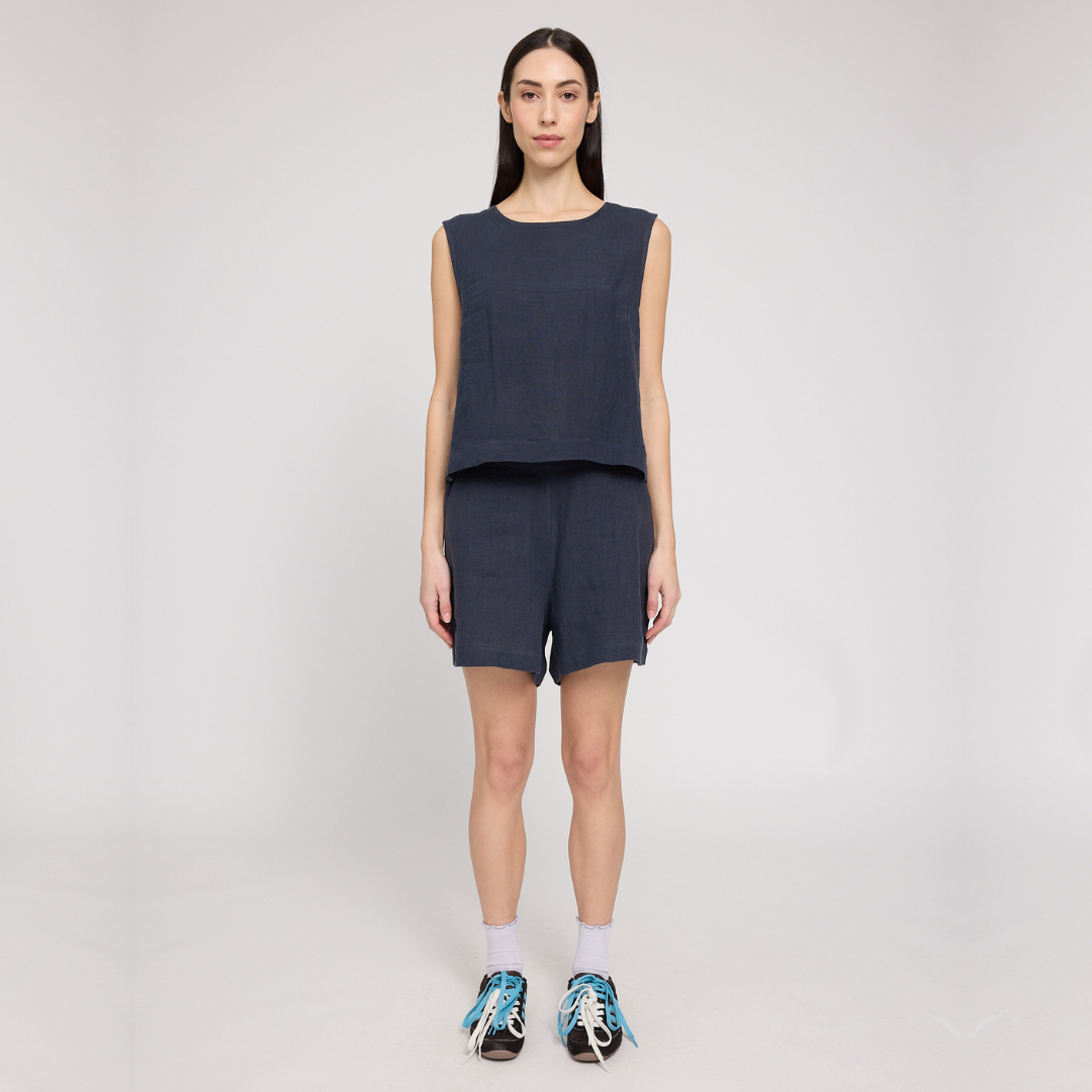 MAZINE || WOMANS LINEN TOP INK BLUE