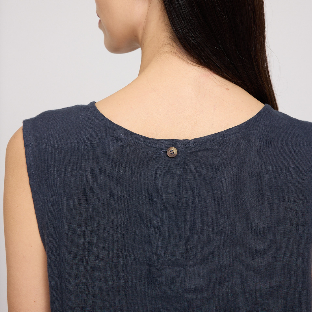 MAZINE || WOMANS LINEN TOP INK BLUE