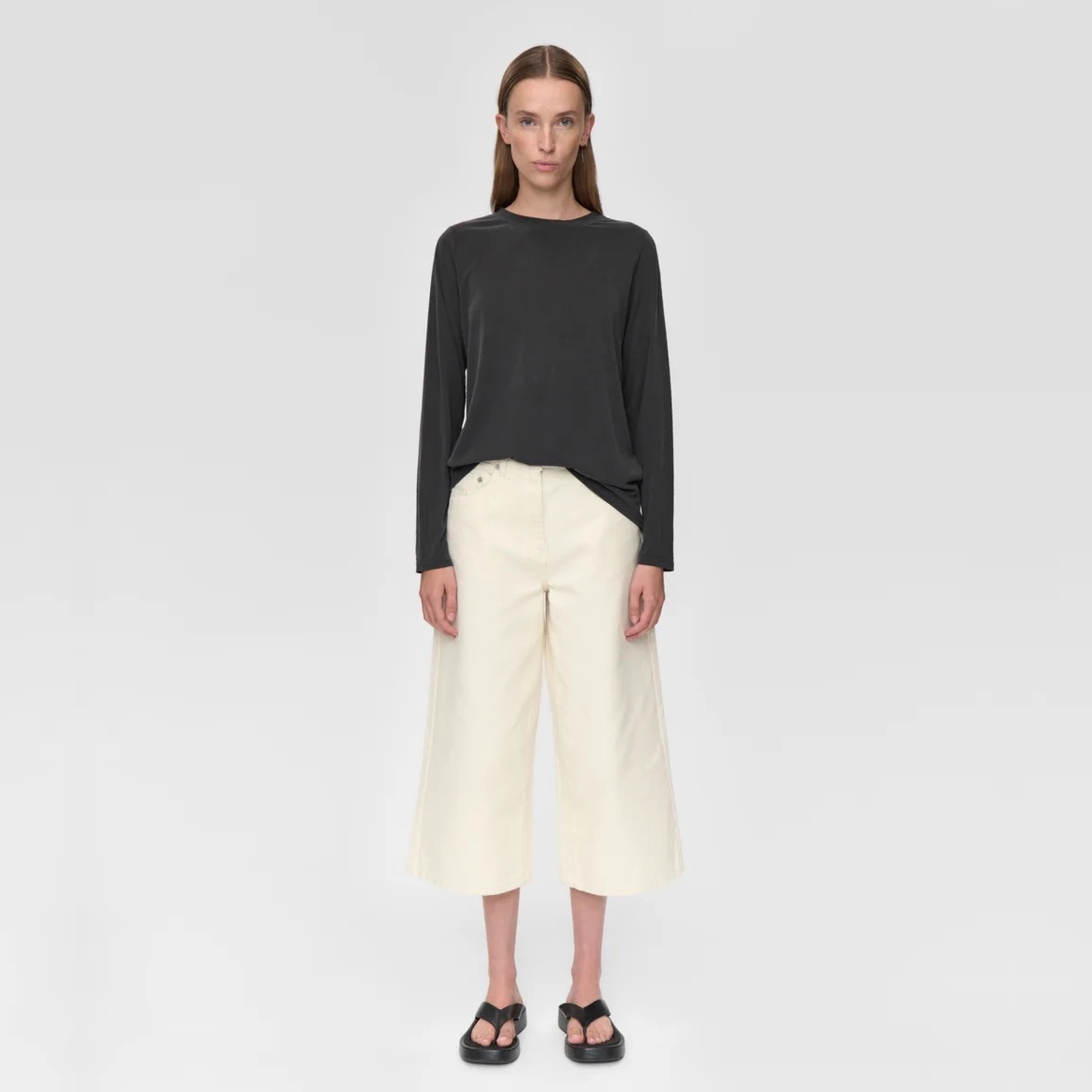 MINIMUM || MARGOT TEE BLACK WOMAN