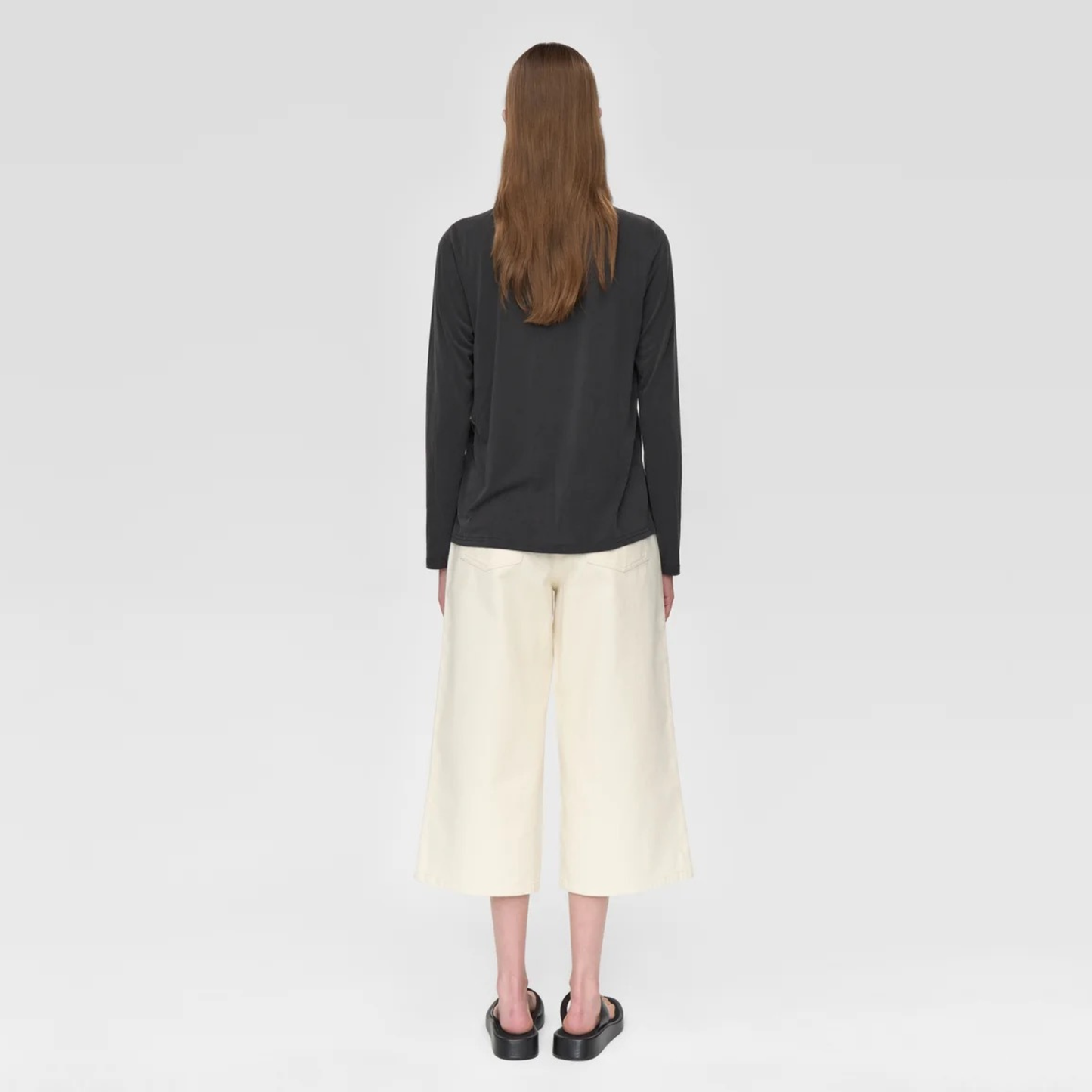 MINIMUM || MARGOT TEE BLACK WOMAN