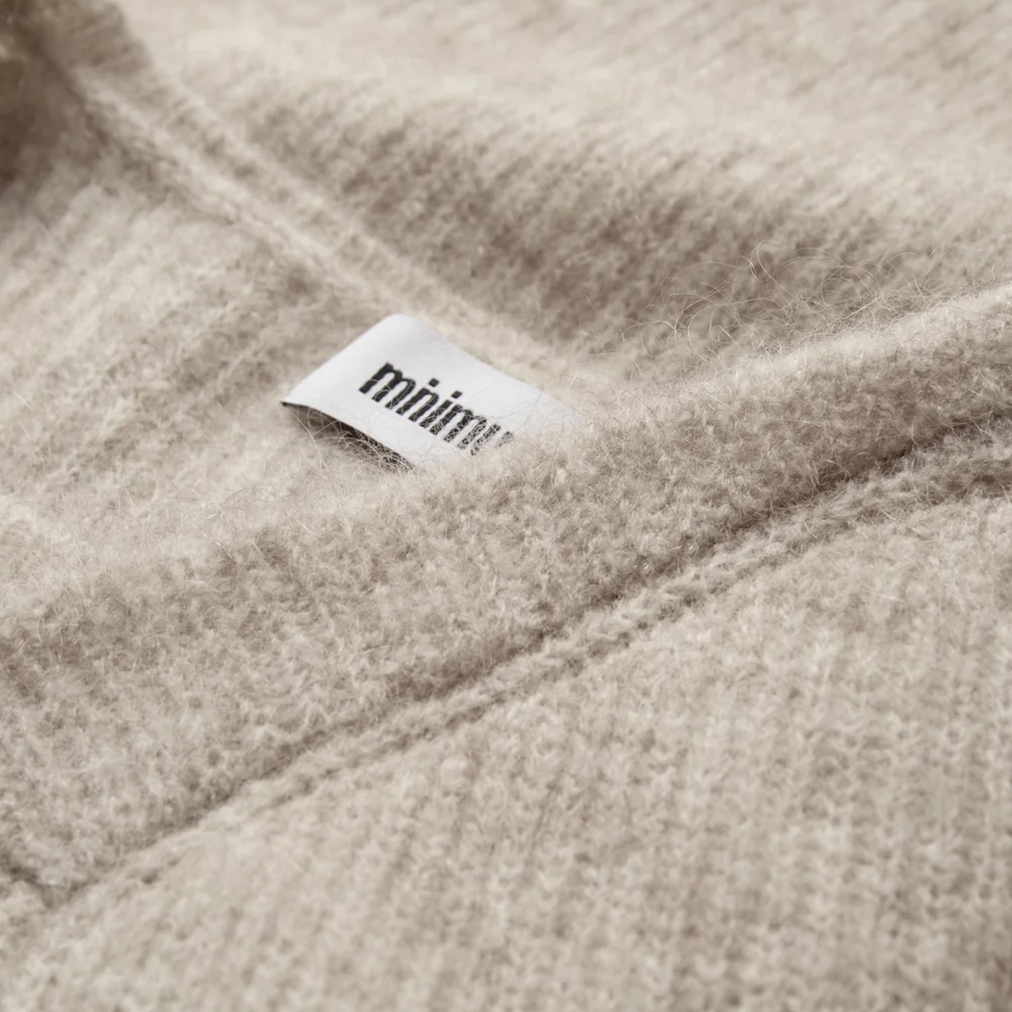 MINIMUM || CALAHA JUMPER WARM SAND WOMAN
