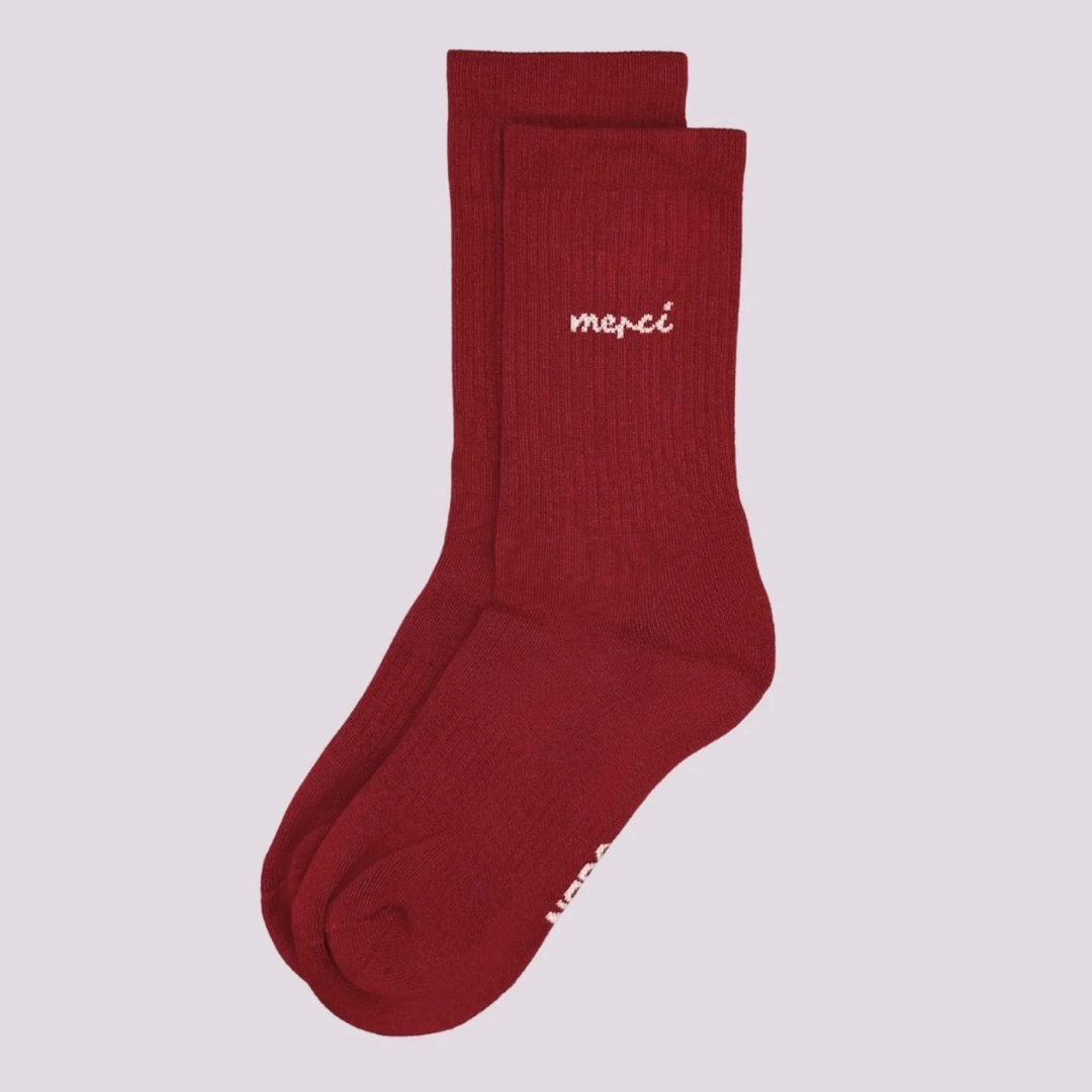 NBDC || MERCI SOCKEN DARK RED BEIGE