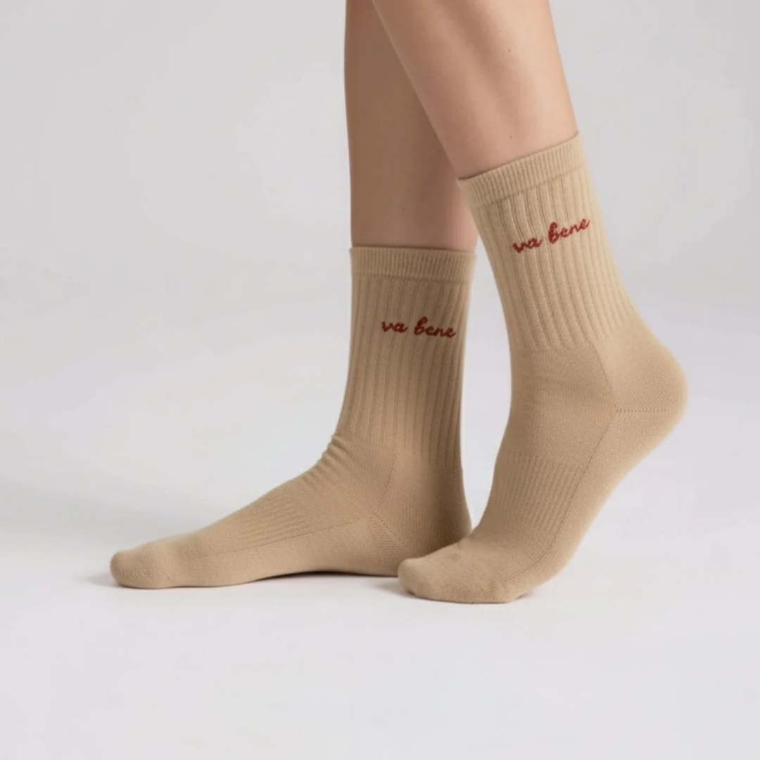 NBDC || VA BENE SOCKEN MOCCHA RED