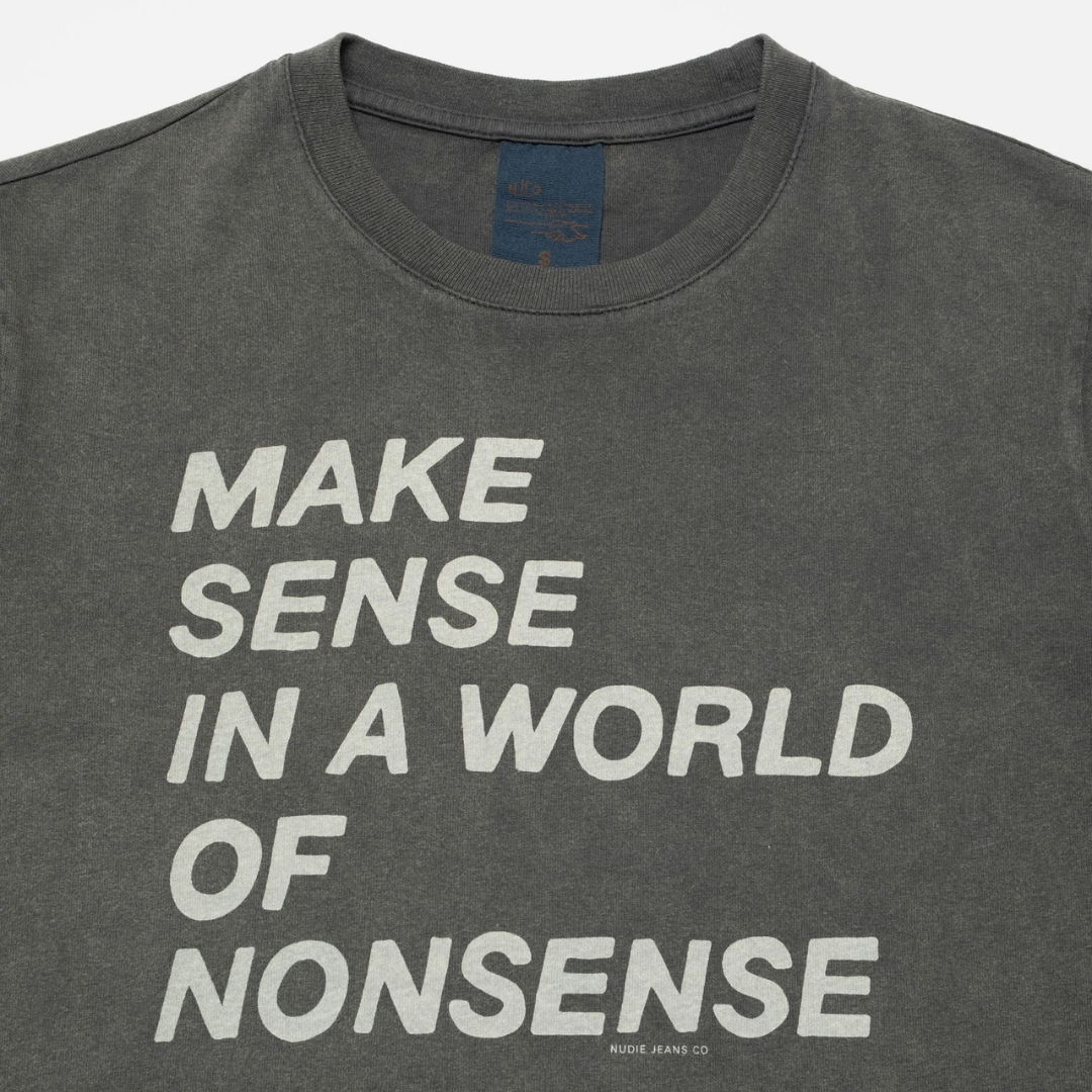 NUDIE JEANS || JONI T-SHIRT MAKE SENSE ANTRACITE WOMAN
