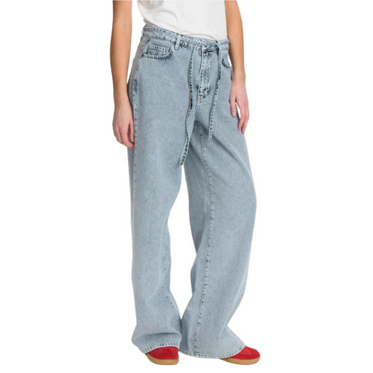NÜMPH || NUBROOKLYN JEANS LIGHT BLUE BLEACH