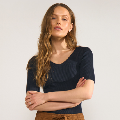 NÜMPH || NUAYELET PULLOVER CROPPED SALUTE