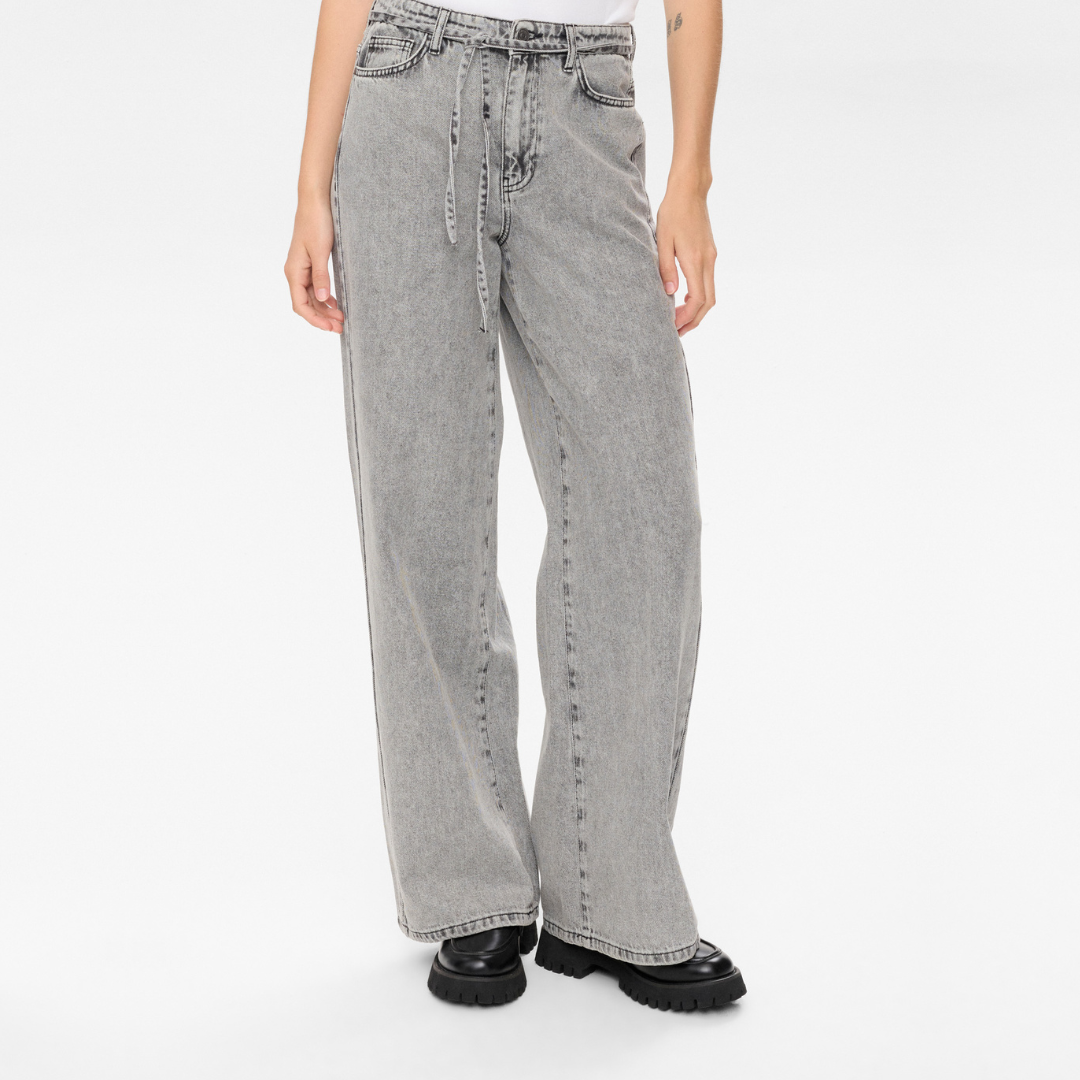 NÜMPH || NUBROOKLYN JEANS LIGHT GREY DENIM
