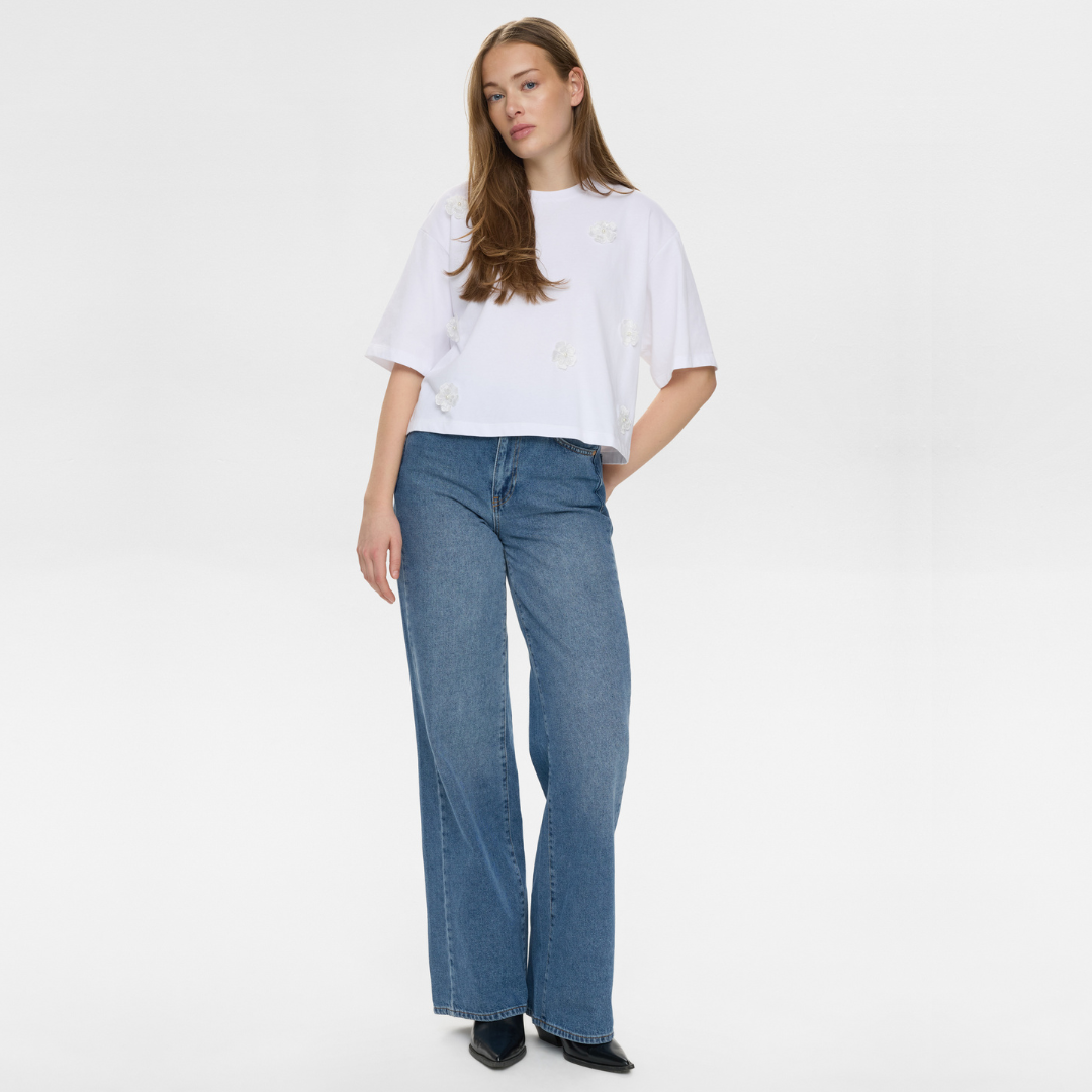 NÜMPH || NUFLEURA TEE BRIGHT WHITE