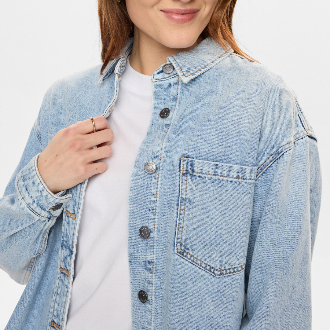 NÜMPH || NUKAYSA DENIM SHIRT LIGHT B. STONEWASH DENIM