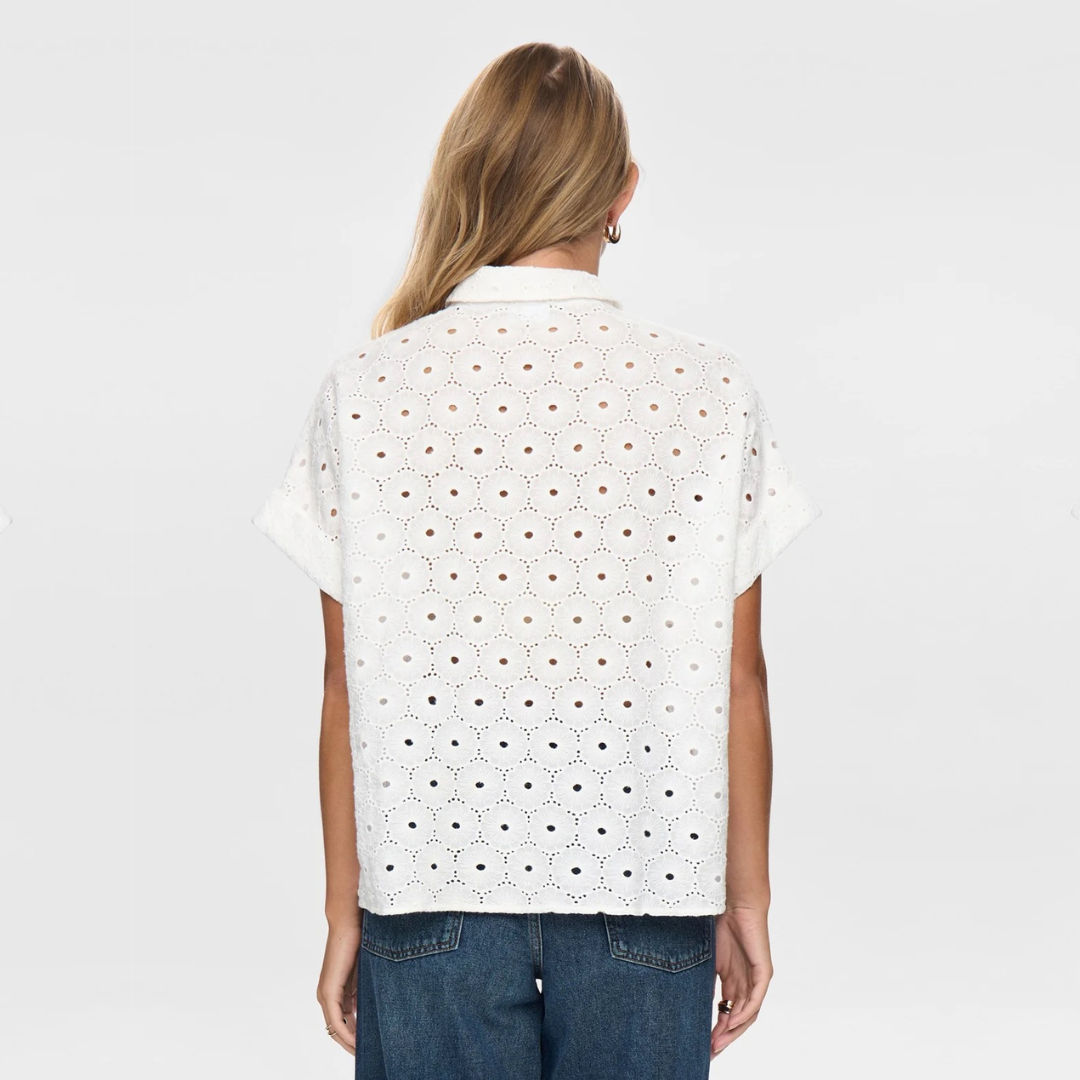 NÜMPH || NUPALMA SLEEEVELESS SHIRT BRIGHT WHITE
