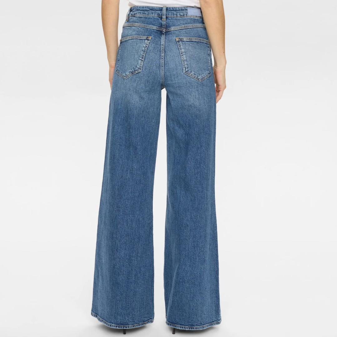 NÜMPH || NUPISA HR WIDE JEANS MEDIUM BLUE DENIM 34“