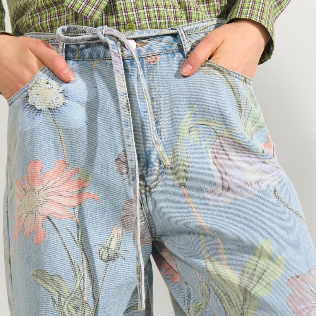 NÜMPH || NUVERONA HR WIDE JEANS LIGHT BLUE DENIM FLORAL 32"