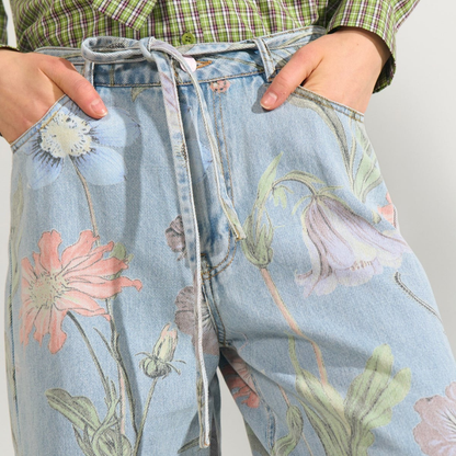 NÜMPH || NUVERONA HR WIDE JEANS LIGHT BLUE DENIM FLORAL 32"
